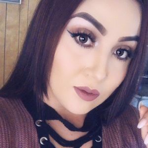 Meet your Posher, Yuliana